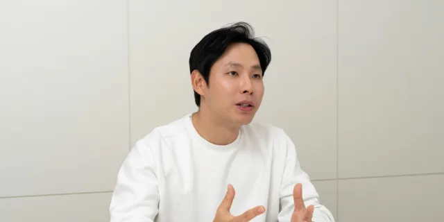 편의점 ATM서 카드 발급...여행 동행자도 찾아드려요